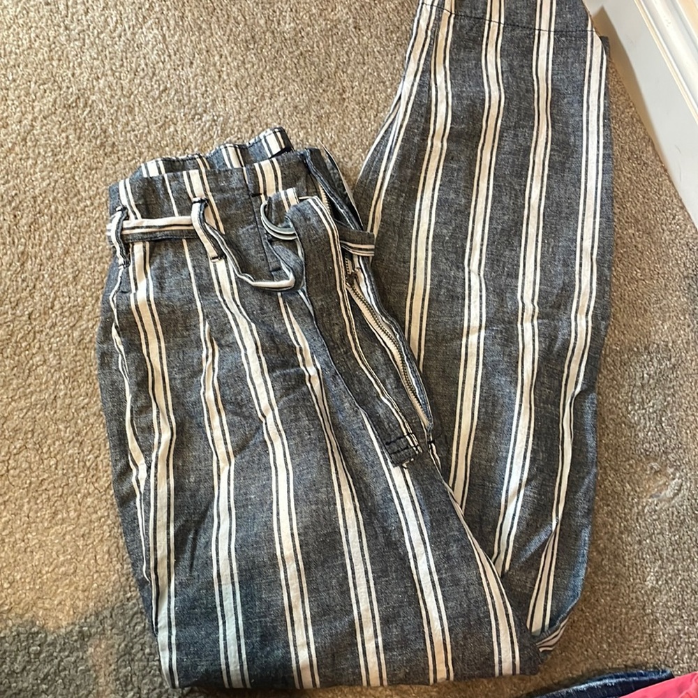NWT Abercrombie paperbag pants